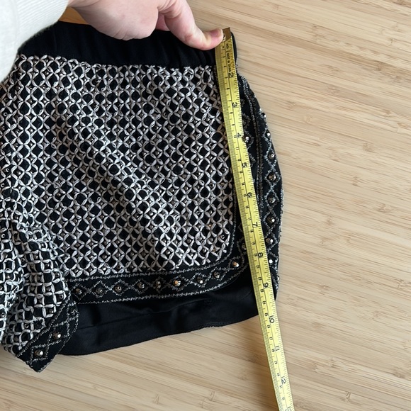 Beaded BOOTY SHORTS - Picture 6 of 6